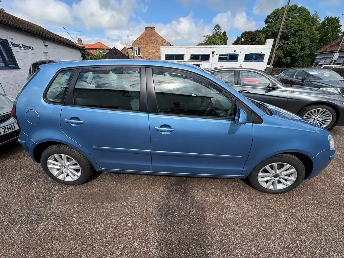Used VW Polo S 70 HP (51 kW) 2007 Blue Hatchback