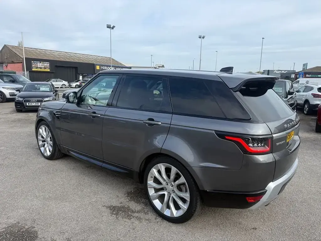 Second-hand Land Rover Range Rover Sport HSE 300 CP (220 kW) 2018 Gri SUV