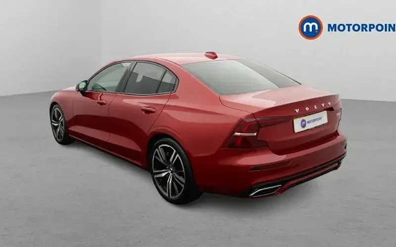 Used Volvo S60 R-Design 250 HP (183 kW) 2019 Red Sedan