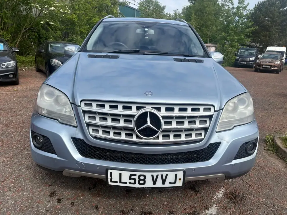 Usado Mercedes ML280 2008 Azul SUV