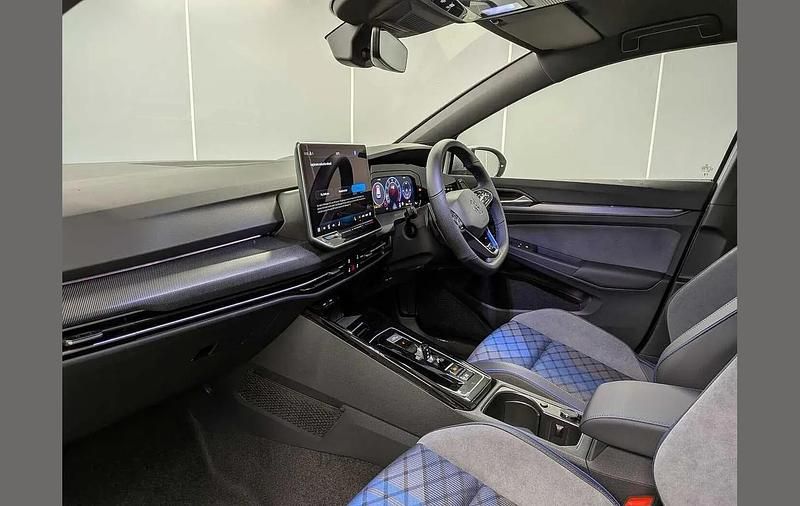 Used VW Golf VIII Black Edition 328 HP (241 kW) 2025 White Hatchback