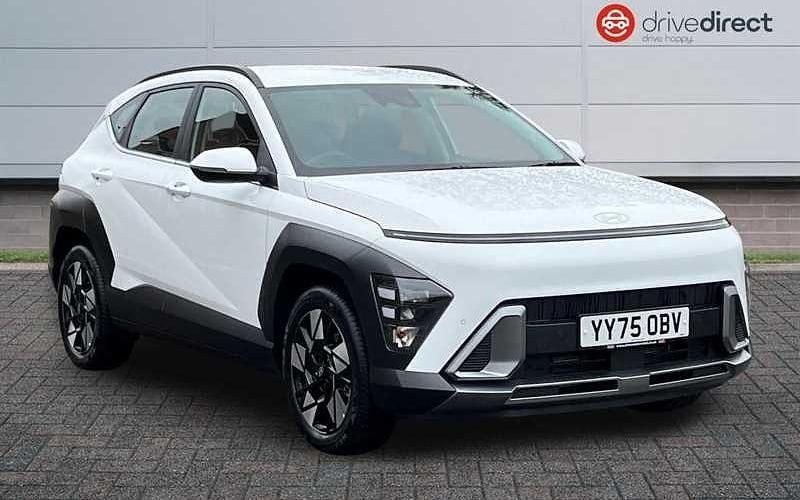 Special solid atlas white New 2025 Hyundai Kona Advanced SUV | £24,999 (Super price) - Image 1/4