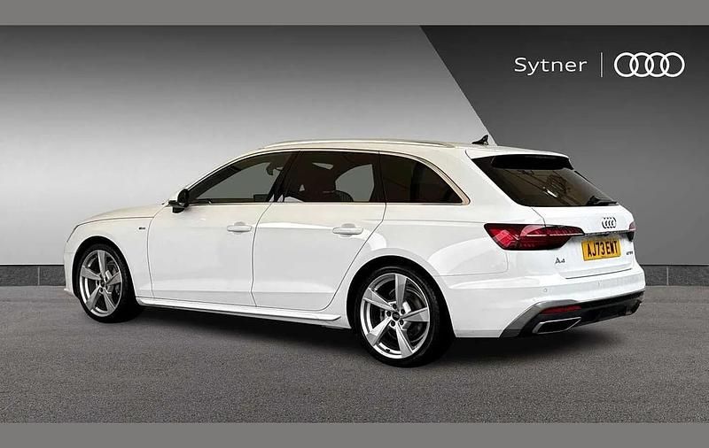 Used Audi A4 S-Line 200 HP (147 kW) 2023 White Estate