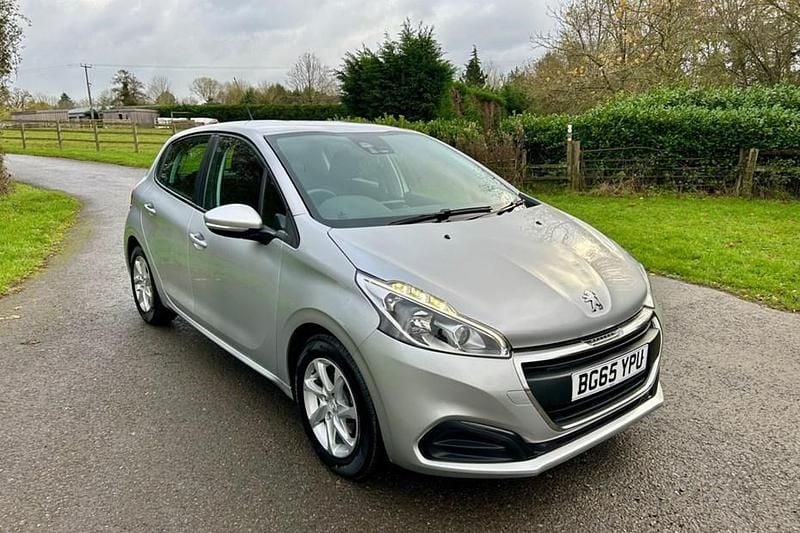 Silver Used 2015 Peugeot 208 Active Hatchback | £6,290 (Fair price) - Image 1/1