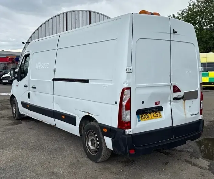Used Renault Master 130 HP (95 kW) 2018 White Van