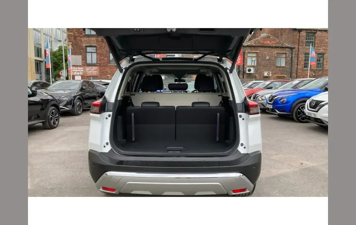 New Nissan X-Trail Tekna+ 163 HP (119 kW) 2026 White SUV