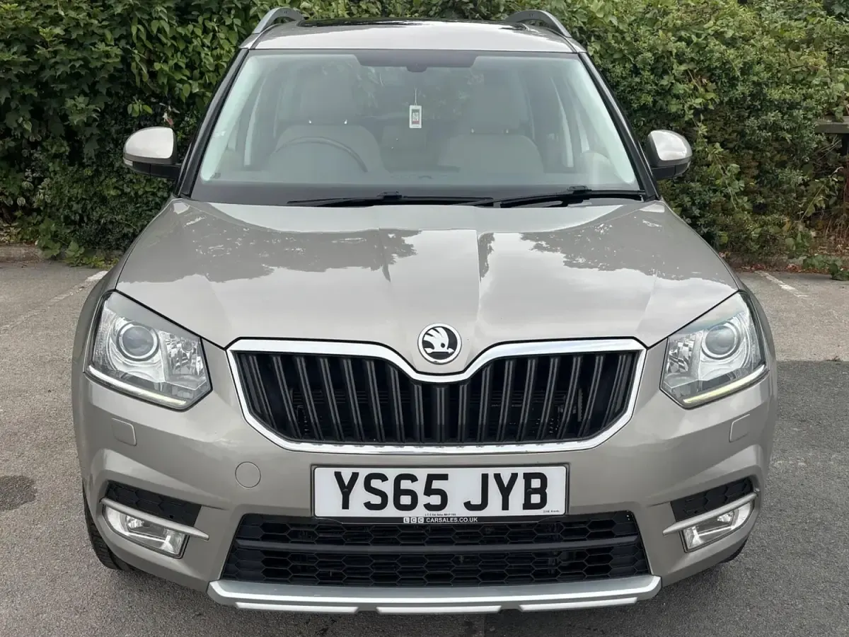 Used Skoda 110 R SE L 2015 Beige Hatchback