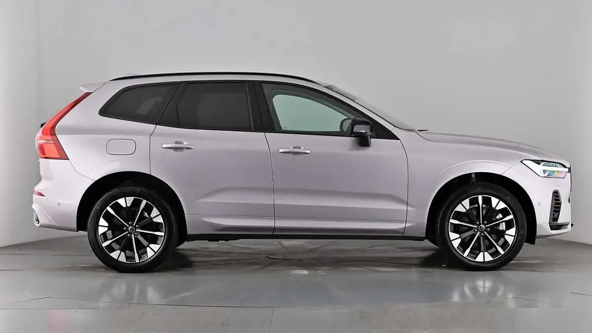 Used Volvo XC60 Ultra 455 HP (334 kW) 2025 Aurora silver SUV