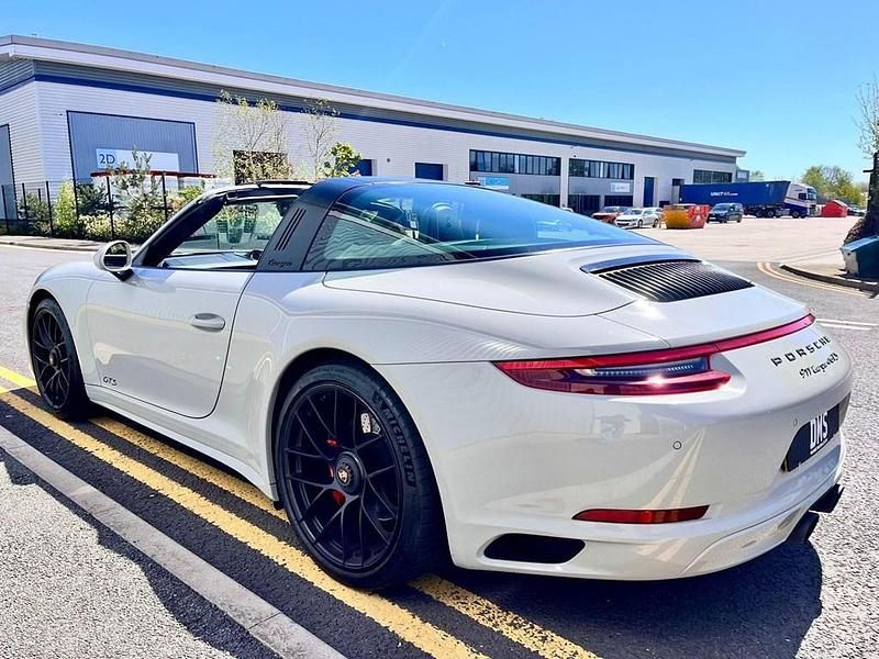 Usado Porsche 991 2018 Cinzento Cabrios