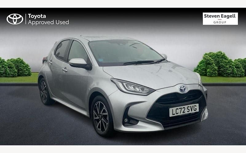 Used Toyota Yaris Hybrid Design 116 HP (85 kW) 2025 Hatchback