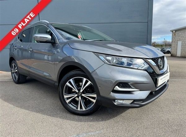 Grey Used 2019 Nissan Qashqai N-Connecta SUV | £16,995 - Image 1/4