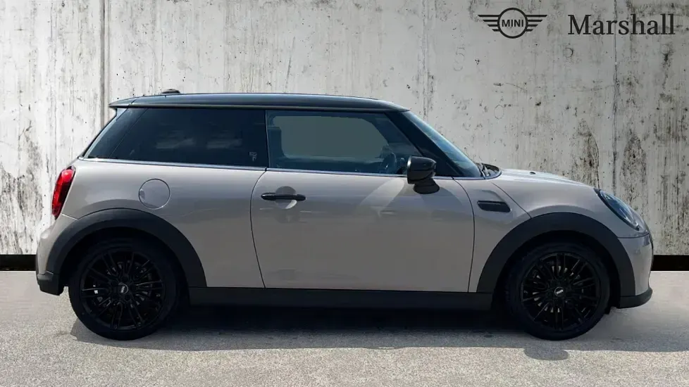 Used Mini Cooper Exclusive 134 HP (98 kW) 2023 Grey Hatchback