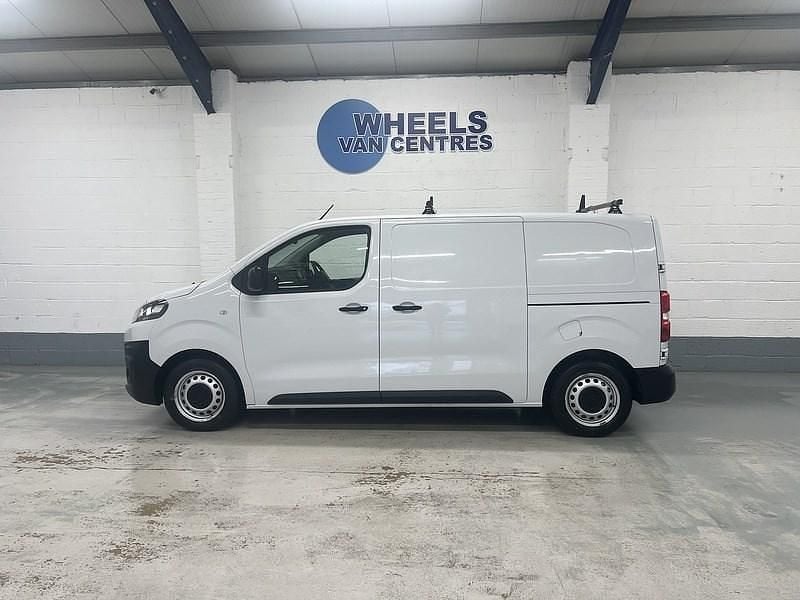 Used Citroën Dispatch 2022 White MPV