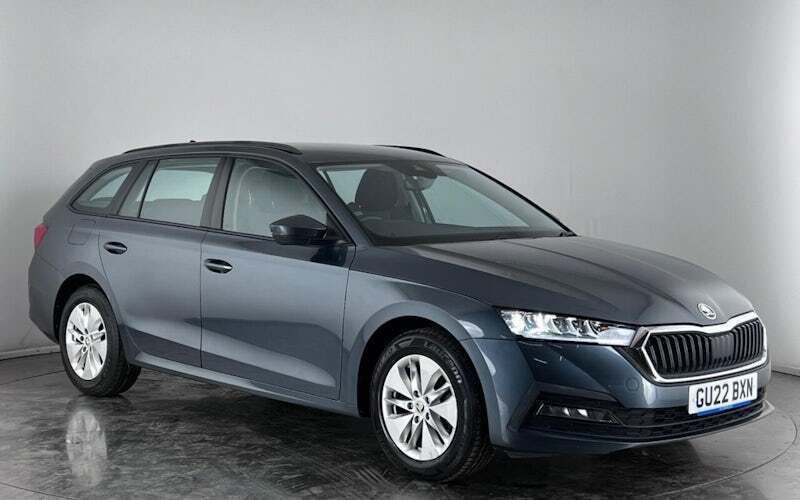 Used 2024 Skoda Octavia SE Estate | £16,600 (Super price) - Image 1/3