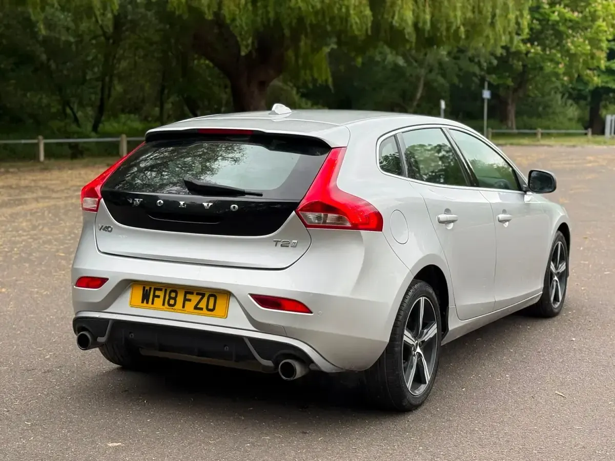 Used Volvo V40 R-Design 2018 Silver Hatchback