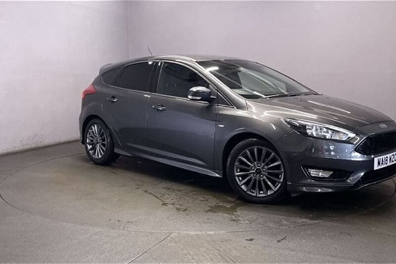 Grey Used 2018 Ford Focus ST-Line Hatchback | £11,499 (Good price) - Image 1/4