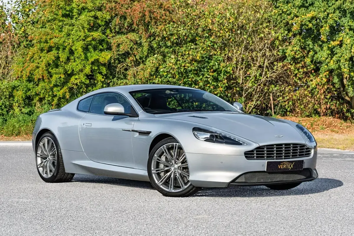 Used Aston Martin DB9 510 HP (375 kW) 2014 Silver Coupe