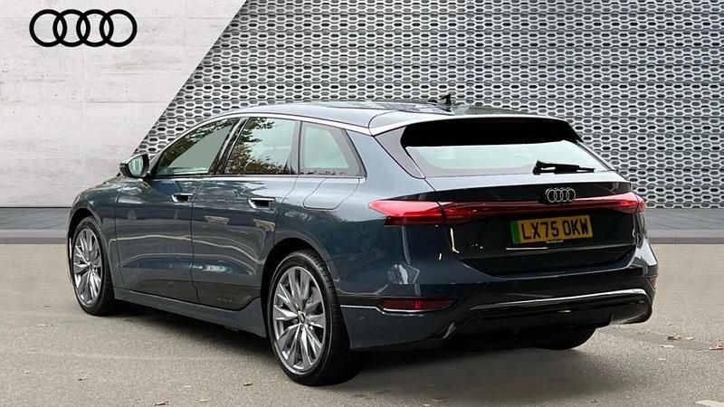 Used Audi A6 e-tron Sport 210 kW (286 HP) 2025 Blue Estate