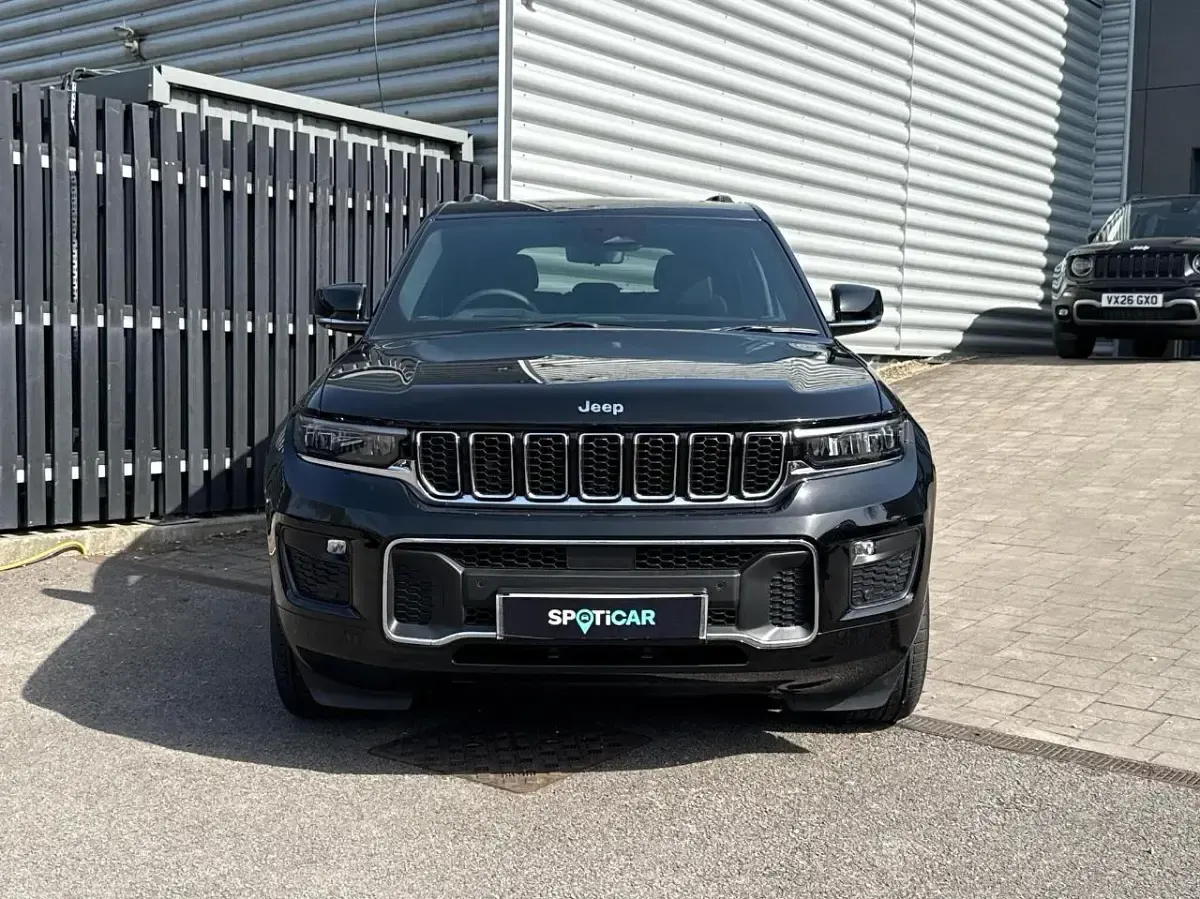 Usado Jeep Grand Cherokee Overland 376 HP (276 kW) 2025 Preto SUV