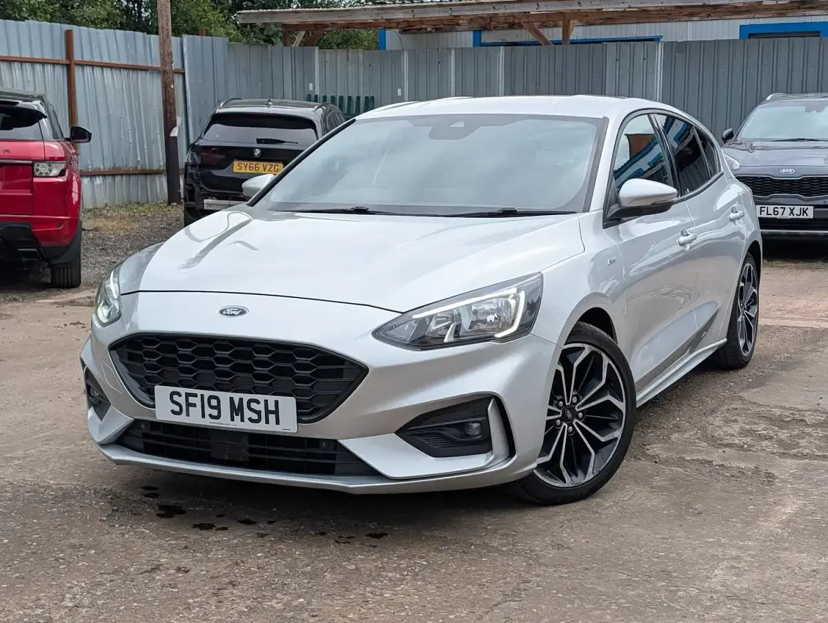Used Ford Focus ST-Line X 125 HP (91 kW) 2019 Silver Hatchback