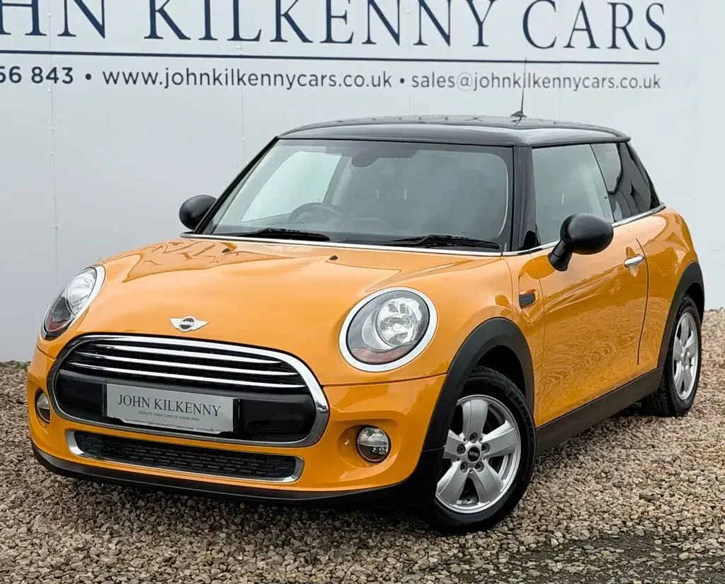Used Mini ONE Hatch 102 HP (75 kW) 2015 Orange Hatchback