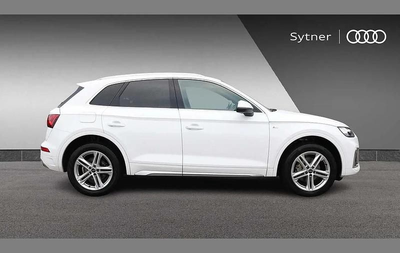 Used Audi Q5 S-Line 200 HP (147 kW) 2023 White SUV