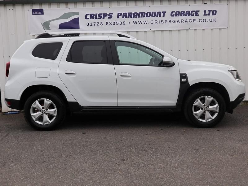 Used Dacia Duster Comfort 2021 White Hatchback