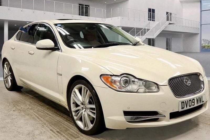 White Used 2009 Jaguar XF Portfolio Sedan | £4,250 (A bit pricey) - Image 1/1
