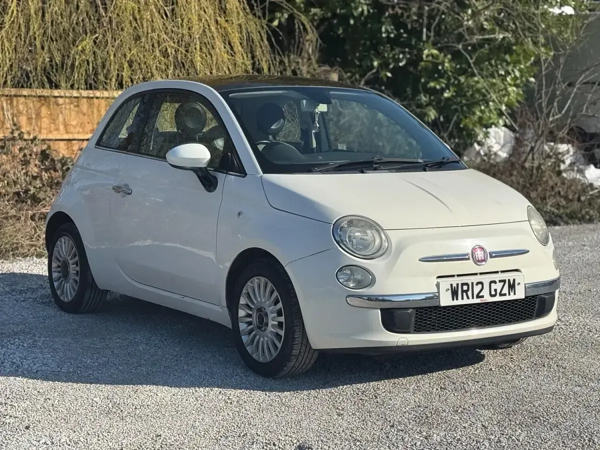 Używany Fiat 500 Lounge 69 KM (50 kW) 2012 Biały Hatchback