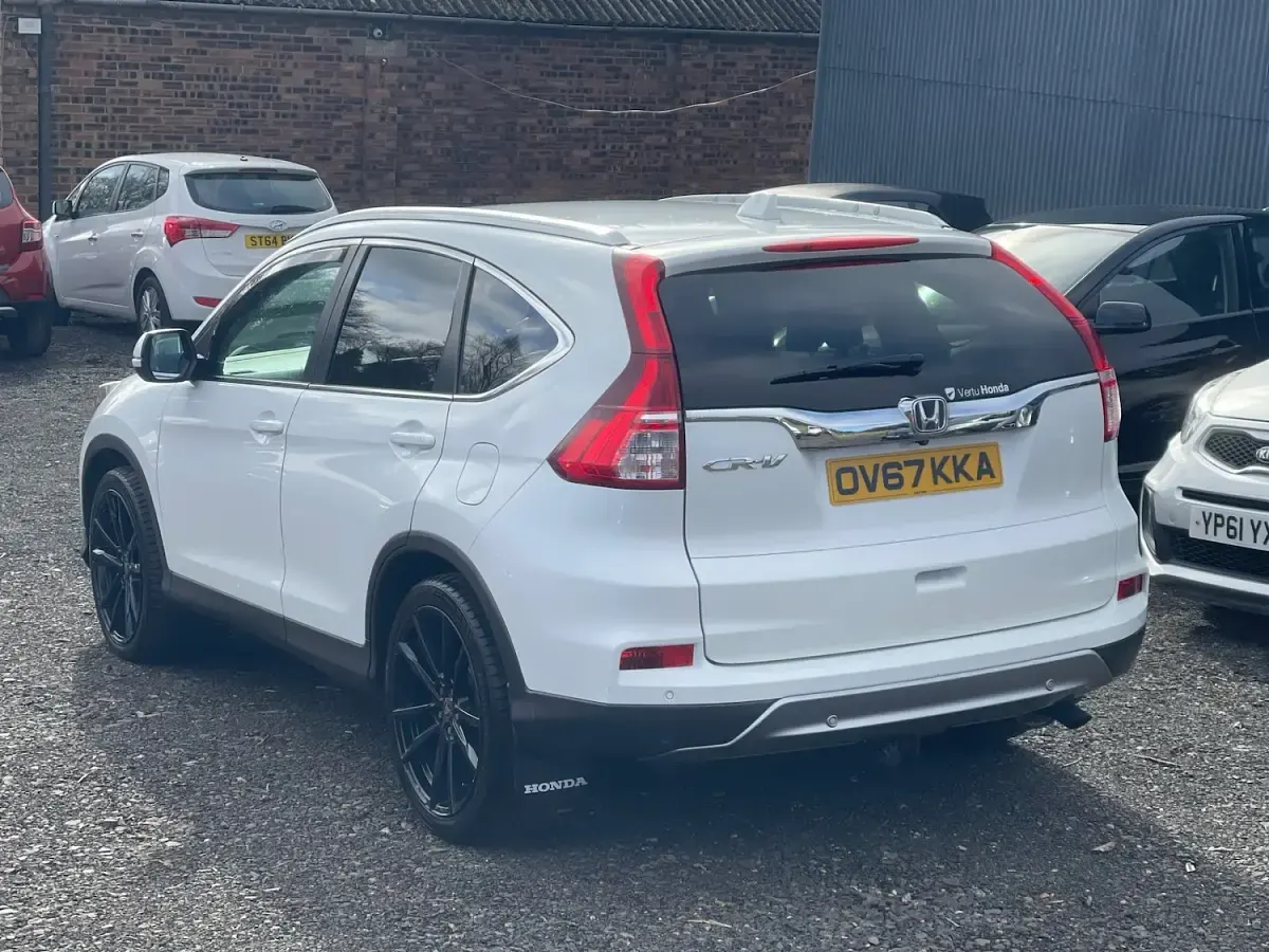 Used Honda CR-V SR 120 HP (88 kW) 2017 White SUV