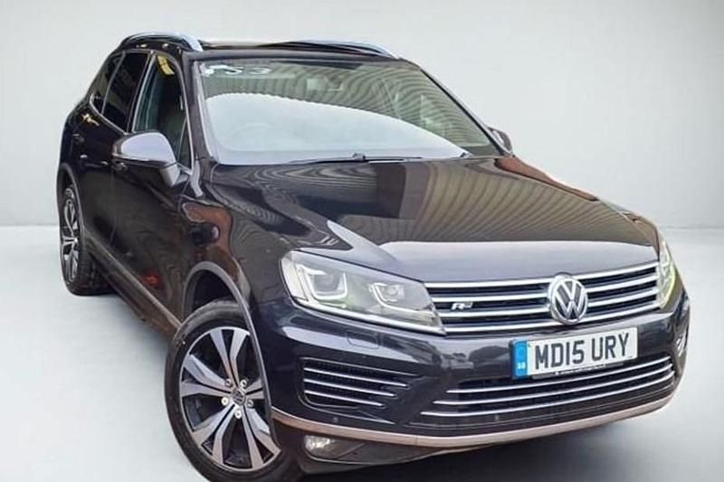 Black Used 2015 VW Touareg R-line SUV | £8,480 (Fair price) - Image 1/1