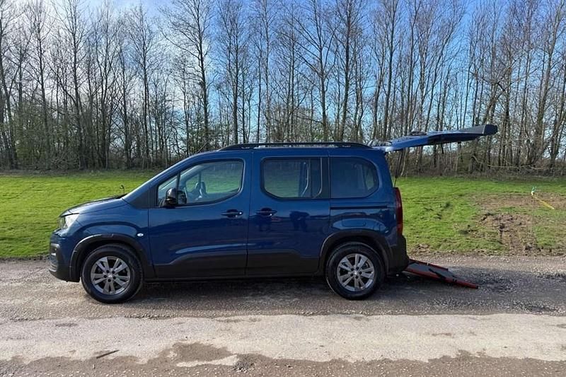 Used Peugeot Rifter Allure 2023 MPV