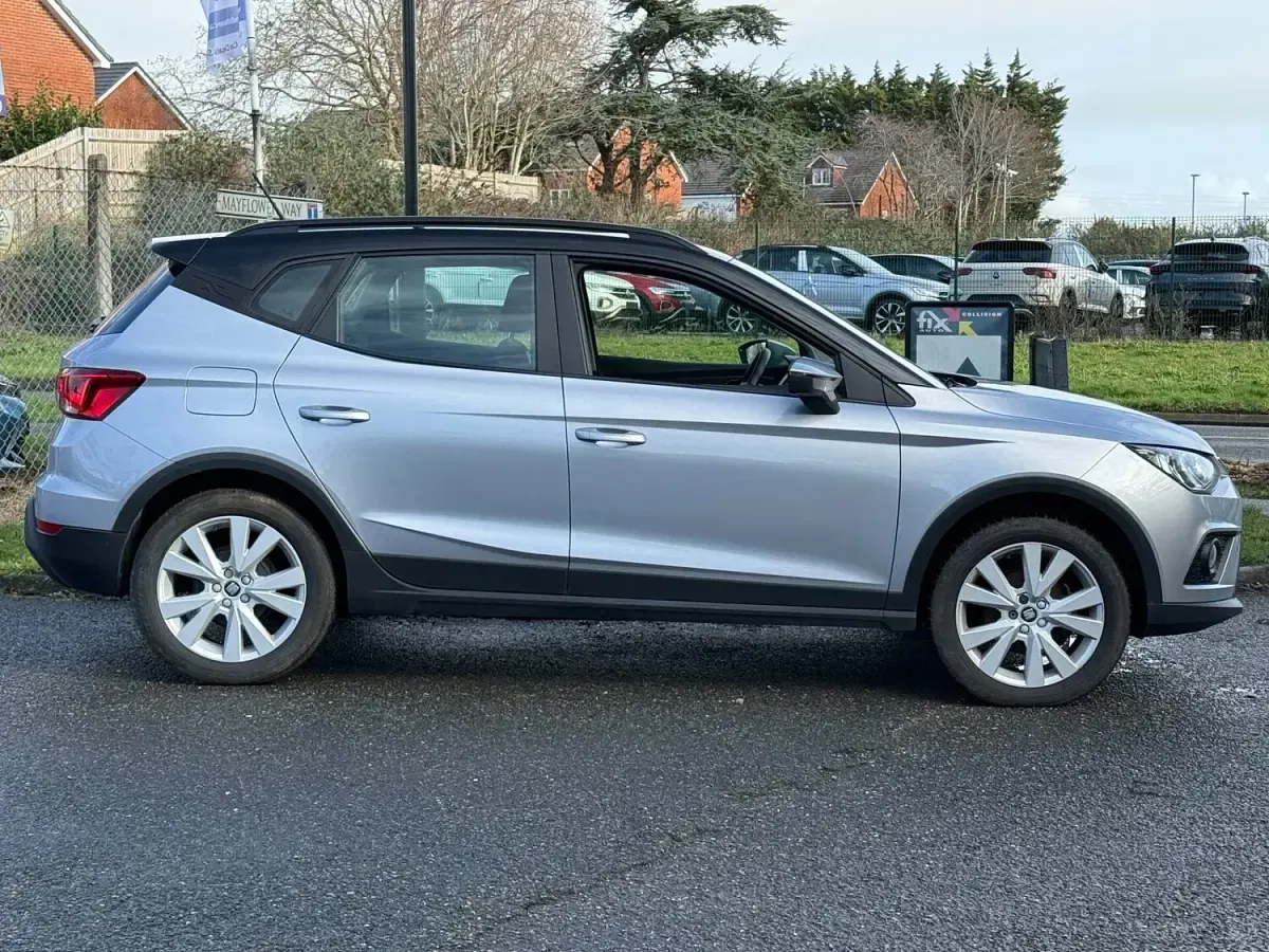 Used Seat Arona SE 115 HP (84 kW) 2020 Silver SUV