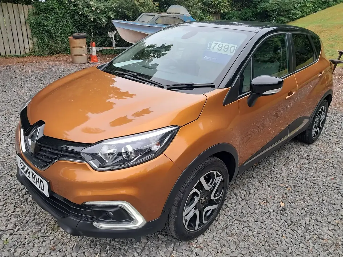 Used Renault Captur Iconic 2019 Orange SUV
