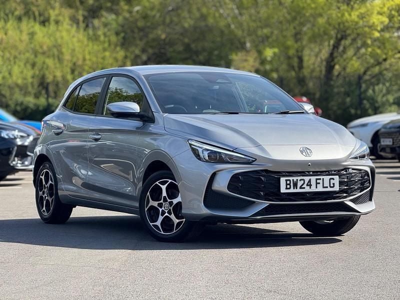 Usado MG MG3 Trophy 194 HP (142 kW) 2024 Prateado Citadino