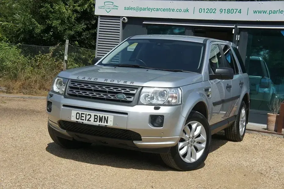 Used Land Rover Freelander 2 S 150 HP (110 kW) 2012 Silver SUV