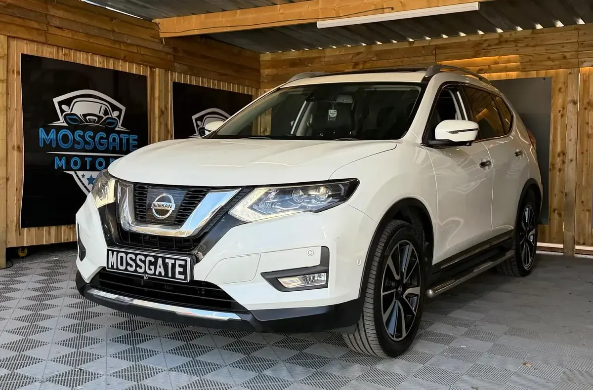 Used Nissan X-Trail Tekna 130 HP (95 kW) 2017 White SUV