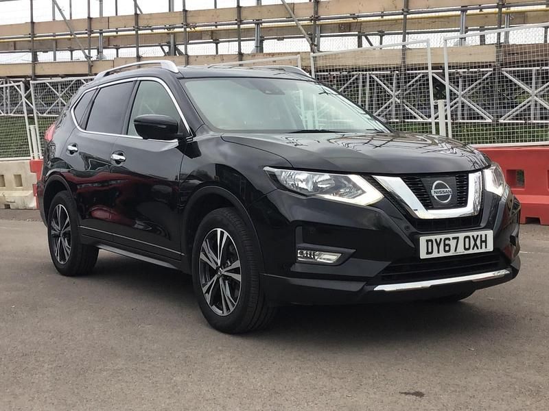 Used Nissan X-Trail N-Connecta 130 HP (95 kW) 2017 Black SUV