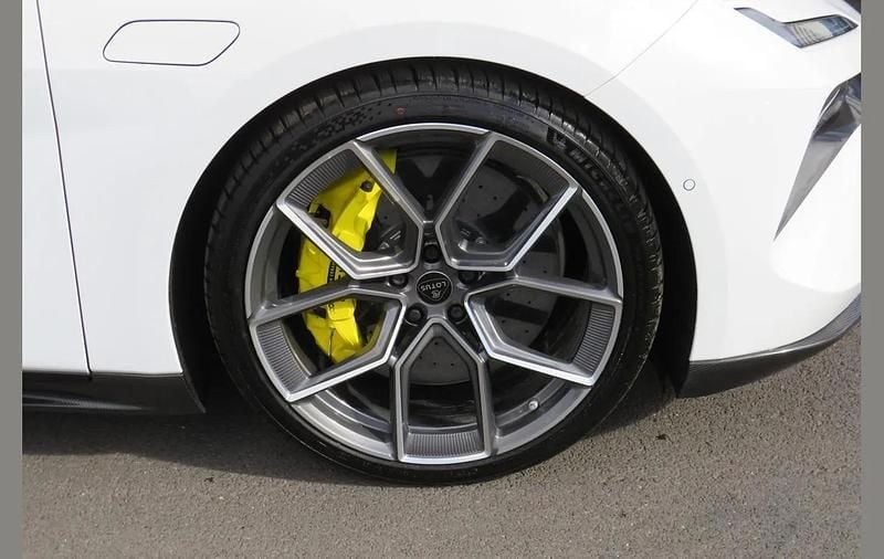 New Lotus Eletre 675 kW (918 HP) 2025 White SUV