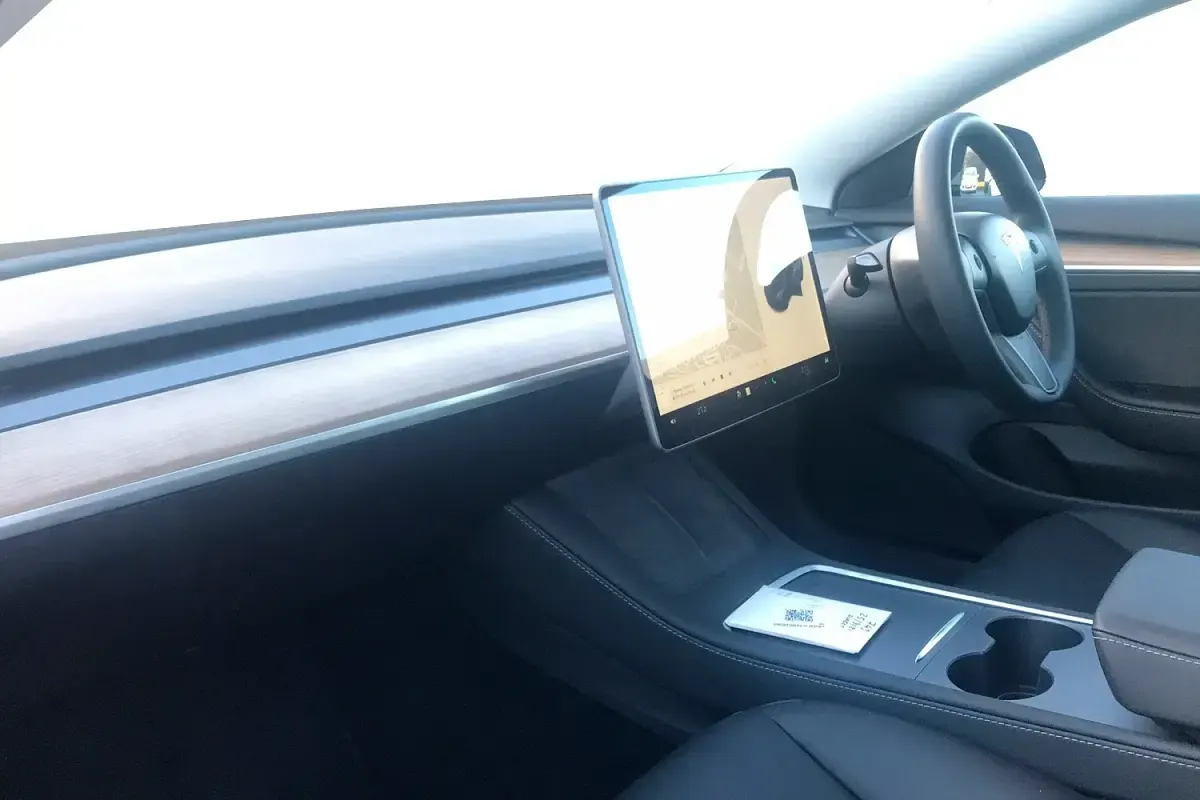 Used Tesla Model 3 Standard Range 208 kW (283 HP) 2021 Sedan