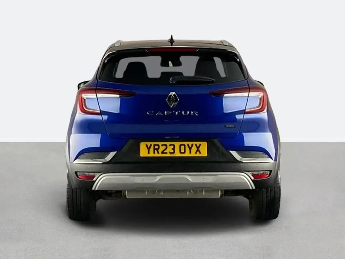 Used Renault Captur Techno 143 HP (105 kW) 2023 Blue/black SUV