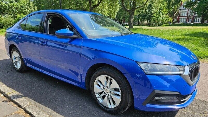 Blue Used 2022 Skoda Octavia SE Hatchback | £9,395 (Fair price) - Image 1/4