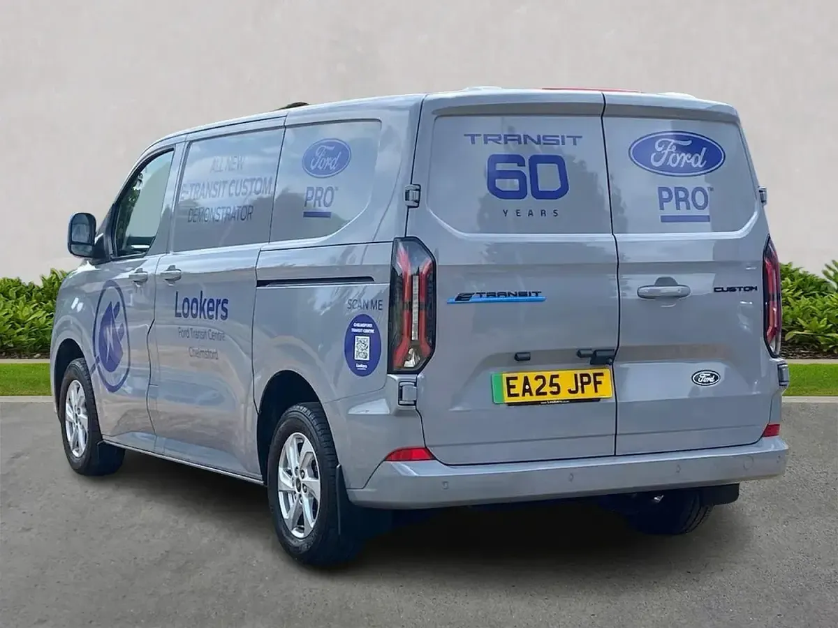 Used Ford Transit Custom Limited 100 kW (136 HP) 2025 Grey Van