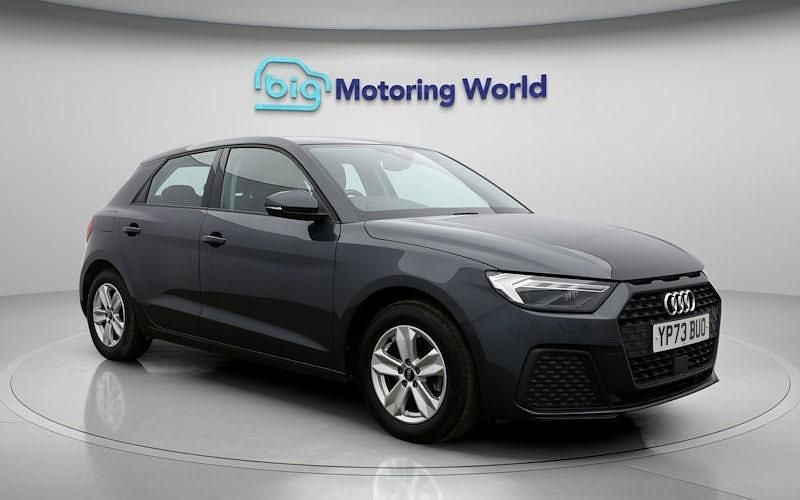 Second-hand Audi A1 Sportback 110 CP (80 kW) 2023 Gri Hatchback