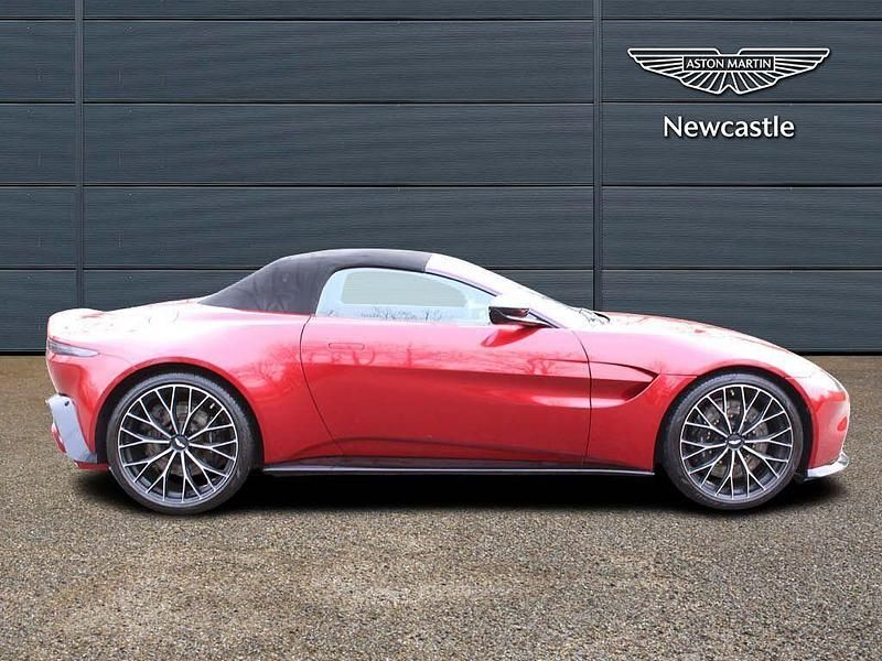 Used Aston Martin V8 Vantage 510 HP (375 kW) 2023 Red Cabriolet