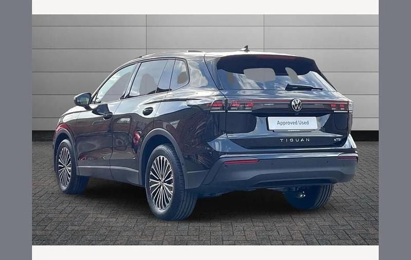 Nouă VW Tiguan Match 150 CP (110 kW) 2025 Negru SUV