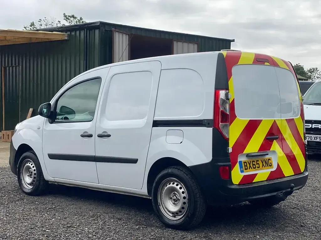 Used Renault Kangoo 2015 White MPV