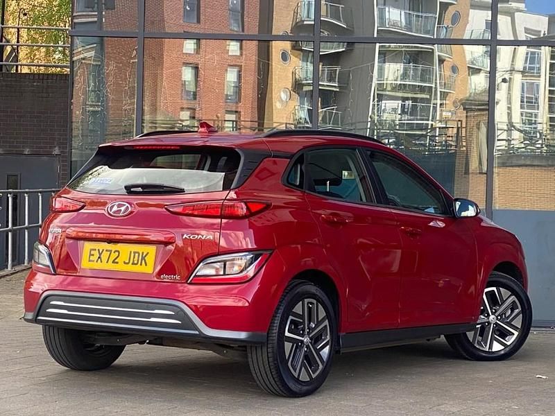 Used Hyundai Kona SE 100 kW (136 HP) 2022 Red SUV