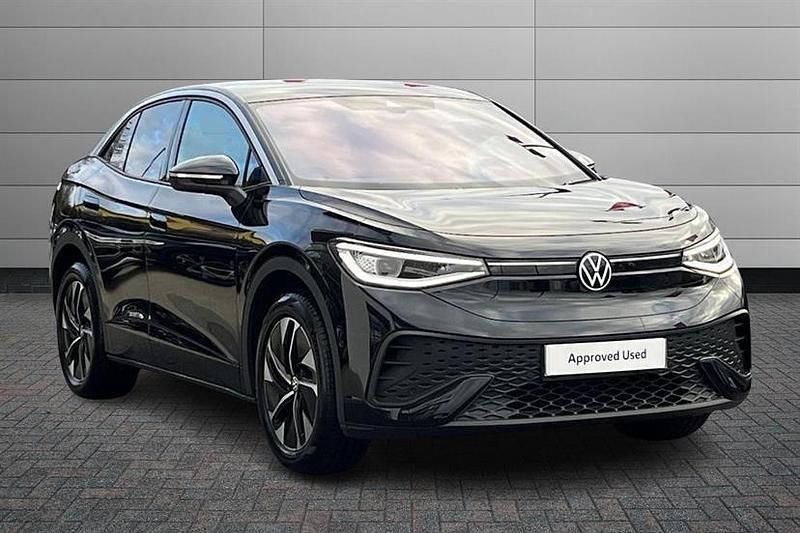 Grenadilla black Used 2025 VW ID.5 Pro SUV | £28,495 (Good price) - Image 1/3