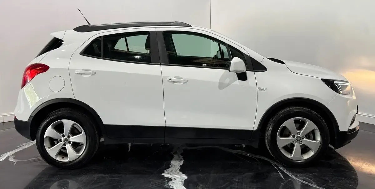 Used Vauxhall Mokka X Design Edition 136 HP (100 kW) 2019 White SUV